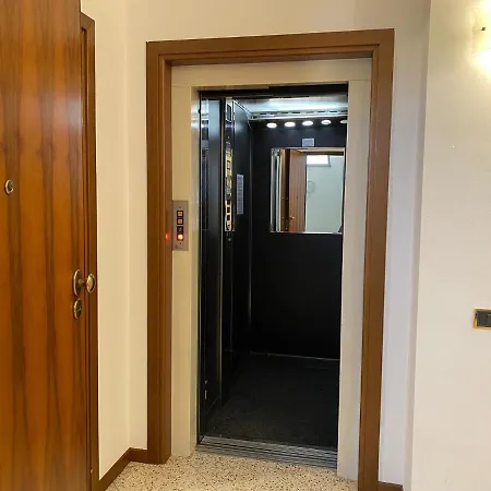 شقة Centro ستريزا